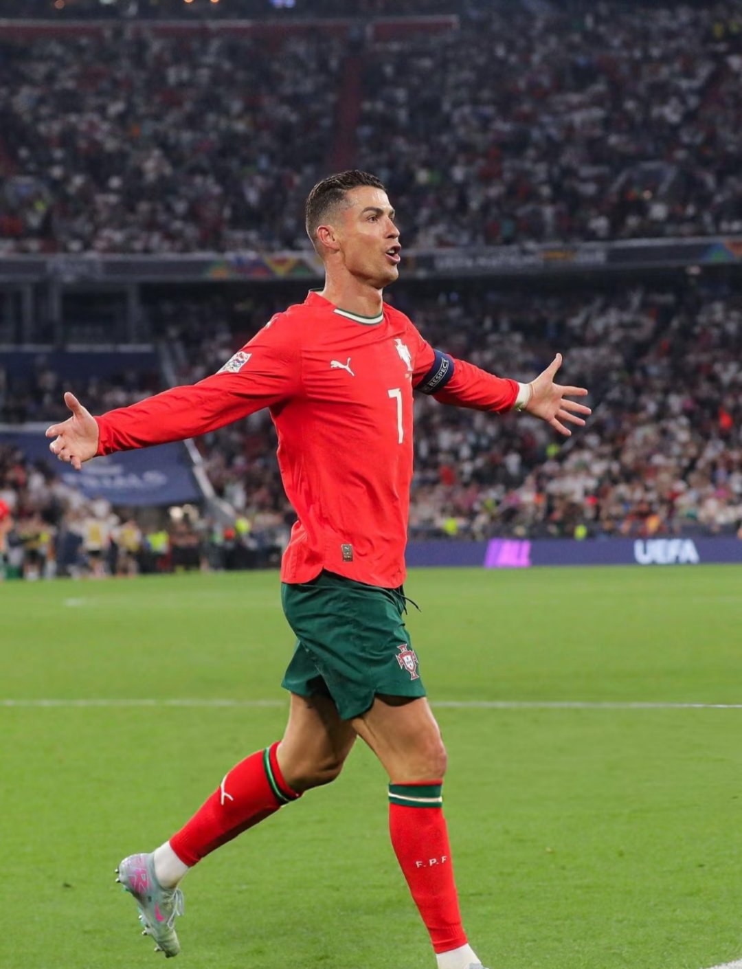 开云体育-葡萄牙逆转莱比锡红牛，马尔基尼奥斯打破历史纪录