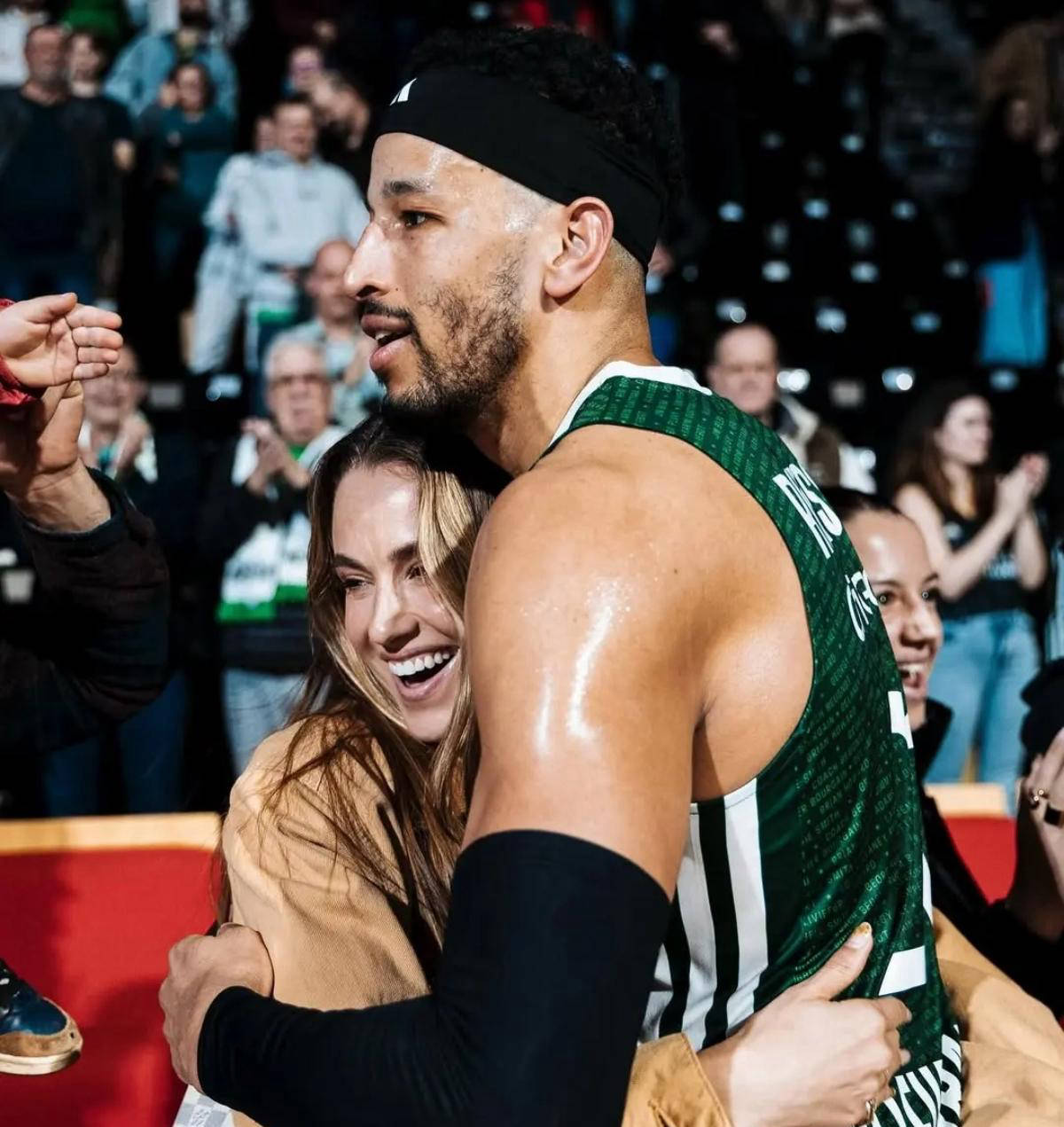 开云体育在线-俄罗斯篮球联赛总决赛引发热议，精彩纷呈