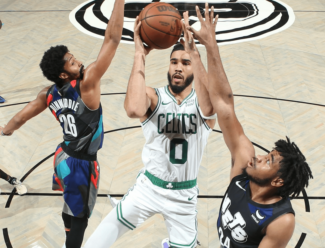 开云足球直播-关于凯尔特人队员状态神勇，连胜创纪录的信息