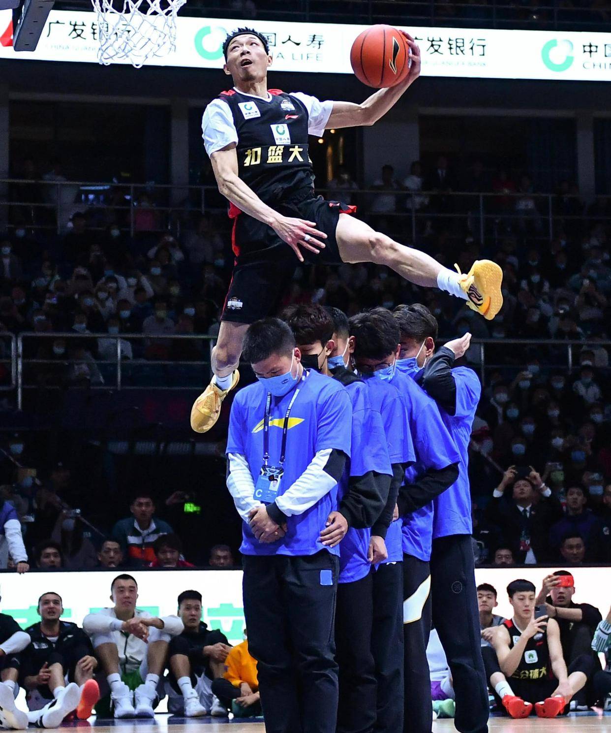 开云体育中国-包含球员技艺日益精湛,篮球职业联赛水平不断提升的词条