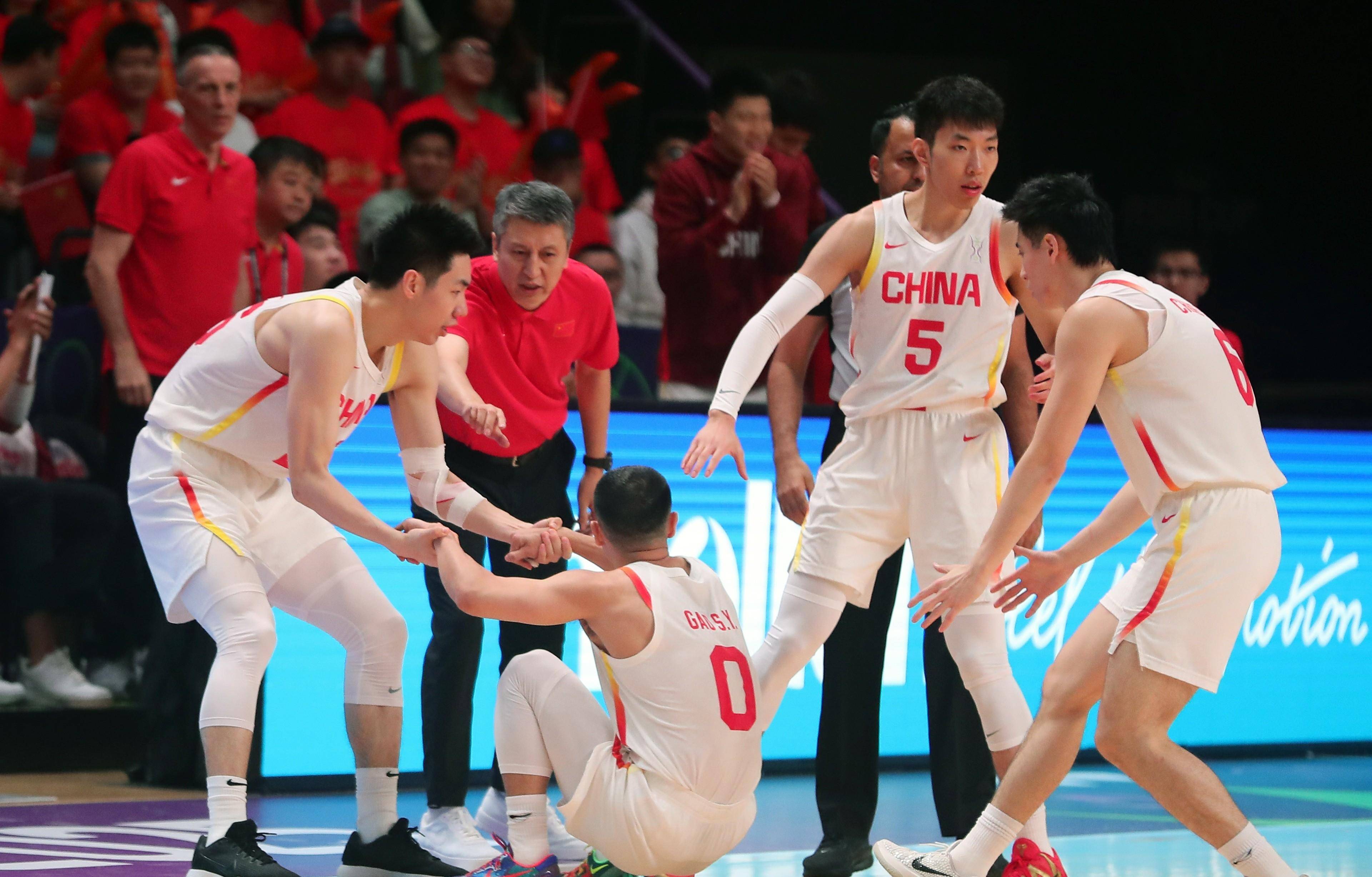 包含中国队完胜韩国队，奥恰洛夫扛起全队的词条