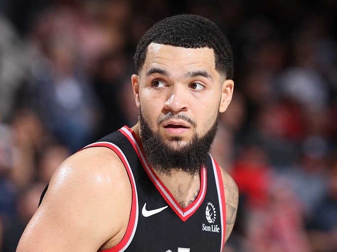 开云体育app-包含快船轻取热火，范弗利特状态火热的词条