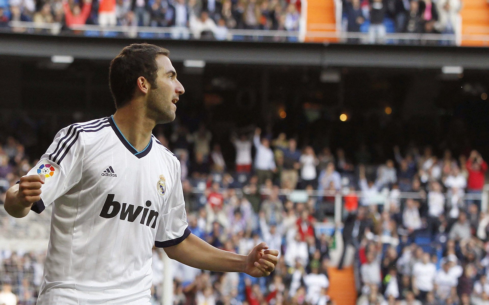 欧冠淘汰赛之夜，当德罗赞的不可能成为可能