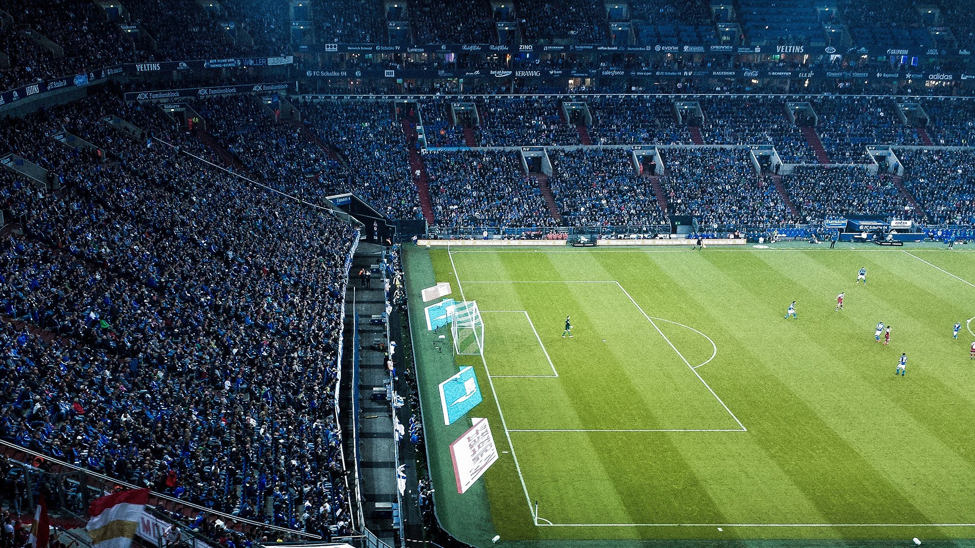 加维闪耀伊蒂哈德，一记绝杀定义巨星价值，曼城险胜多特蒙德