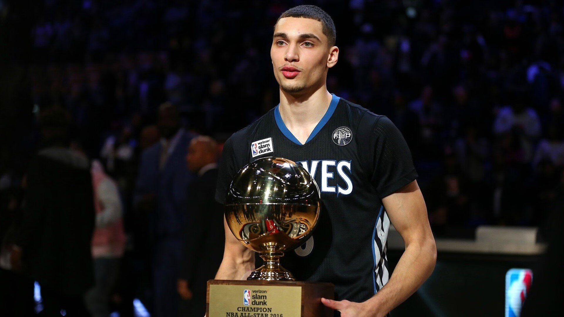 世界排名争夺战焦点战，罗马绝杀新西兰，改写全球橄榄球格局